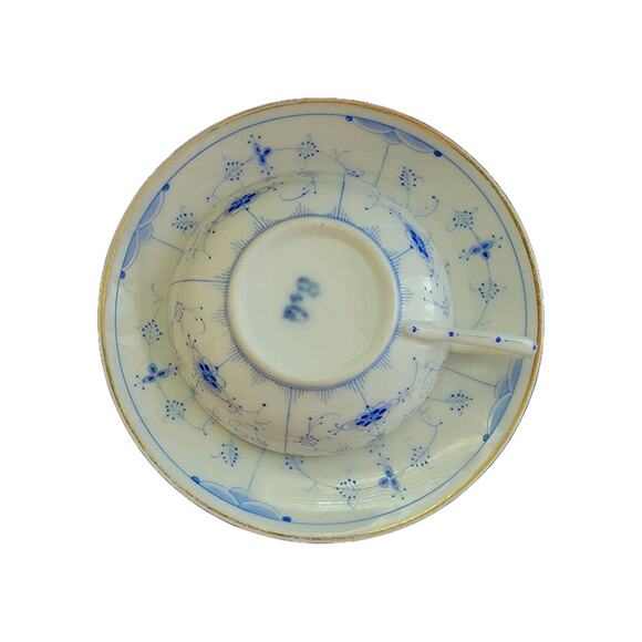 Bing & Grondahl B & G Antique Demitasse Tea cup & Saucer Rare - Picture 6 of 7